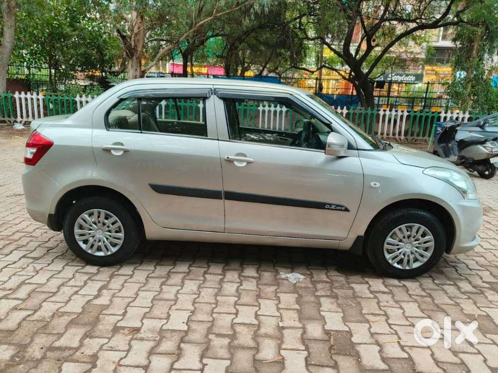 Maruti Suzuki Swift Dzire 1.2 Zxi Bsiv, 2012, Petrol