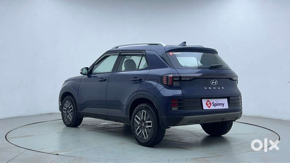 Hyundai Venue 1.0 S (o) Turbo Dct, 2023, Petrol