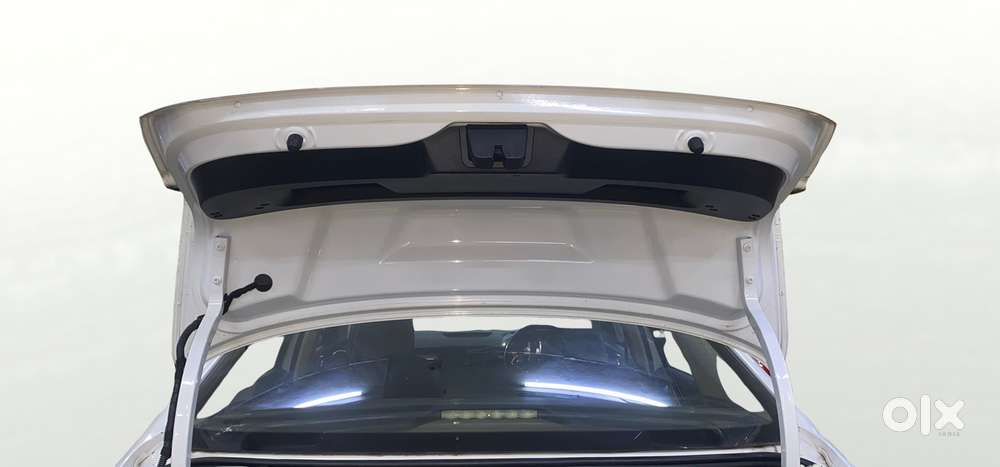 Skoda Slavia 1.0 Tsi Style At, 2022, Petrol