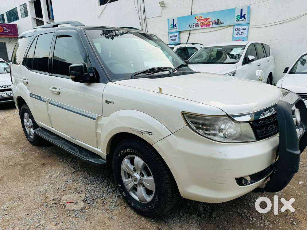 Tata Safari Storme