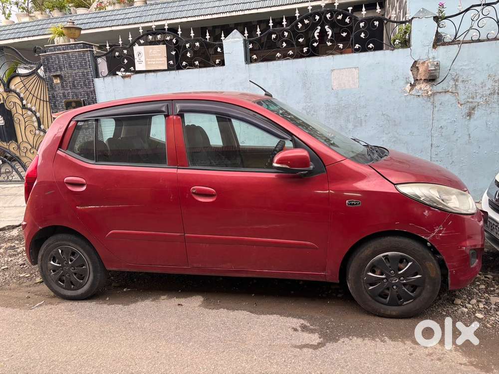 Hyundai I10 Sportz 2011