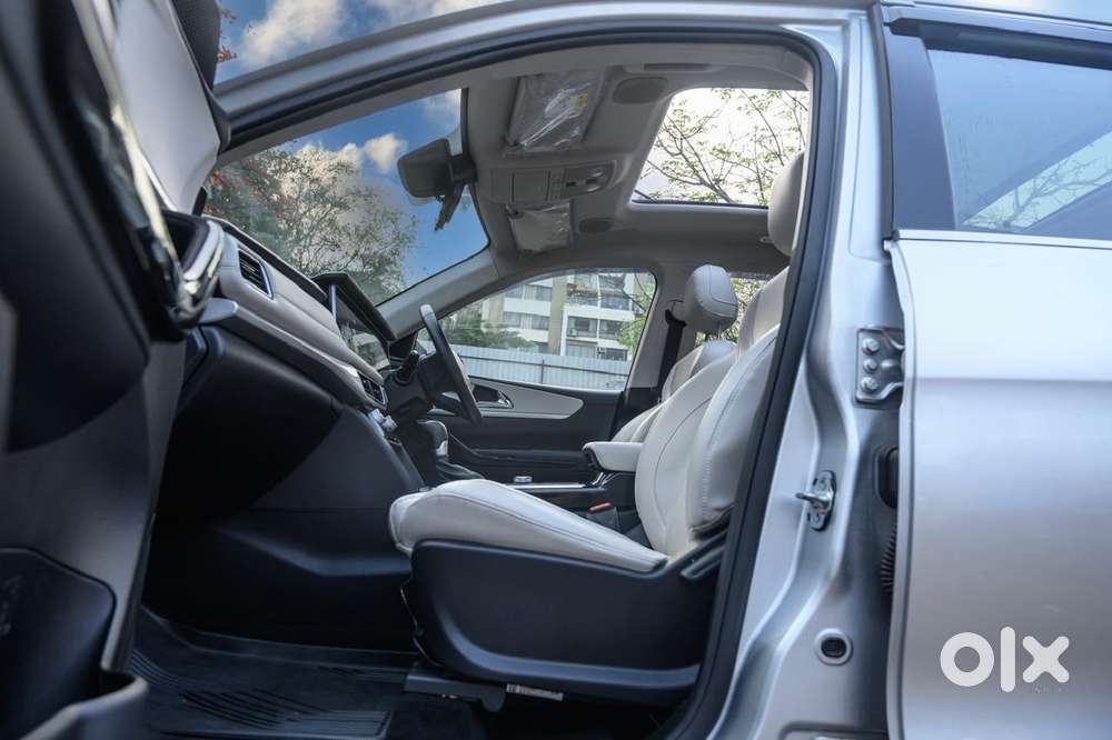 Mahindra Xuv700 2.2 Ax 7 Diesel At Luxury Pack Str Awd, 2022, Diesel