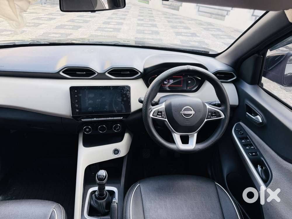 Nissan Magnite 1.0 Xv, 2024, Petrol