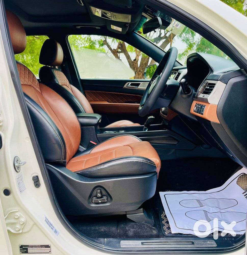 Mahindra Alturas G4 4wd At, 2020, Diesel
