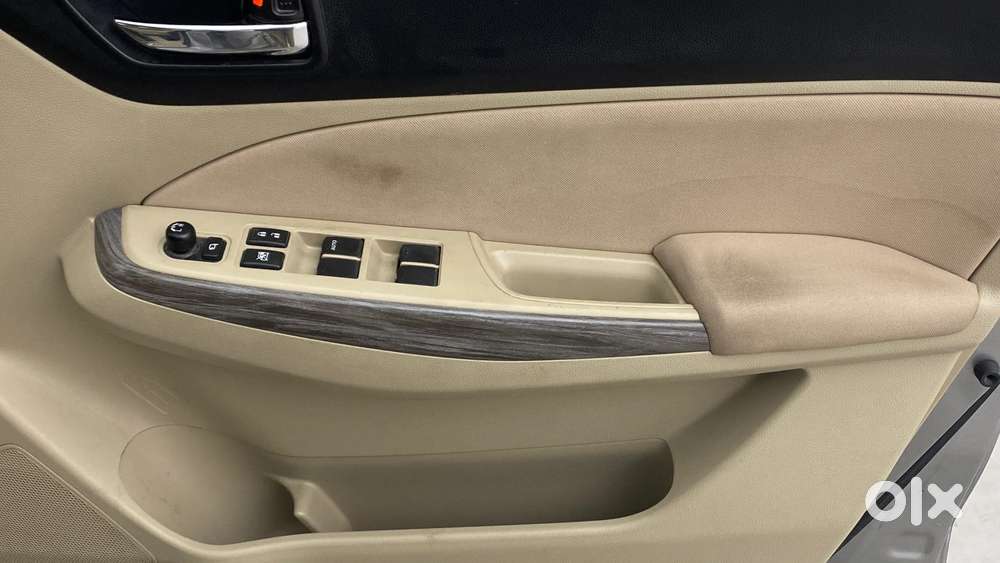 Maruti Suzuki Swift Dzire Zxi + Amt, 2022, Petrol