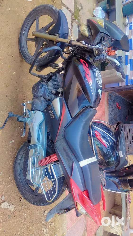 Hero CBZ Xtreme 149cc Petrol Bike 2011 model