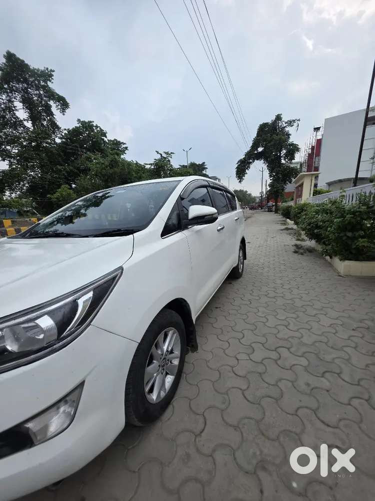 Toyota Innova Crysta 2020 Diesel 120000 Km Driven