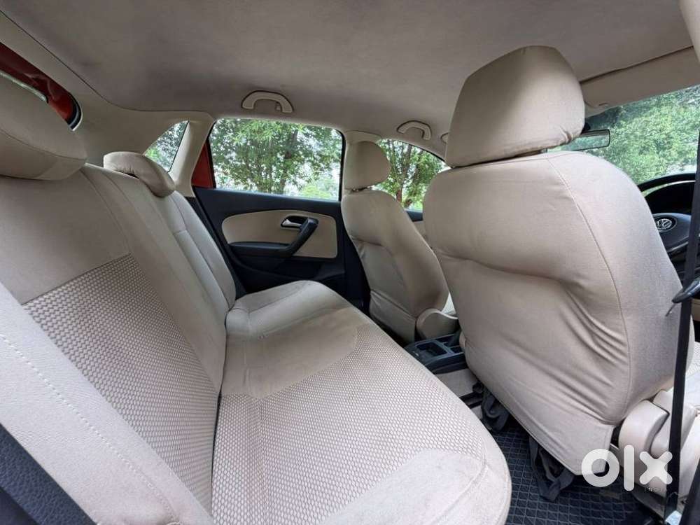 Volkswagen Polo Highline 1.6l Petrol, 2015, Petrol