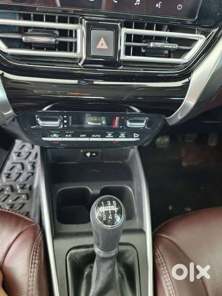 Toyota Urban Cruiser Taisor V 1.0 Petrol Mt, 2025, Petrol