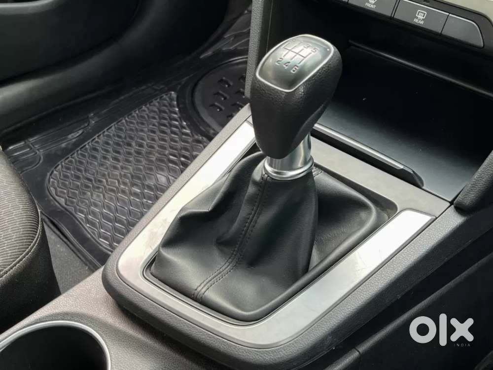 Hyundai Elantra 2.0 S, 2019, Petrol