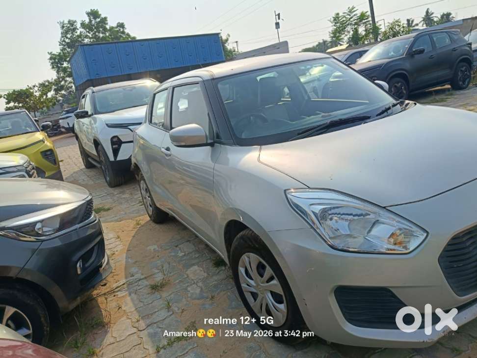 Maruti Suzuki Swift Vxi Optional, 2018, Petrol