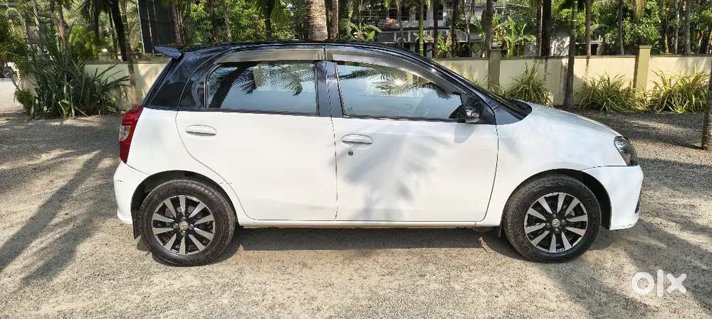 Toyota Etios Liva V 2019