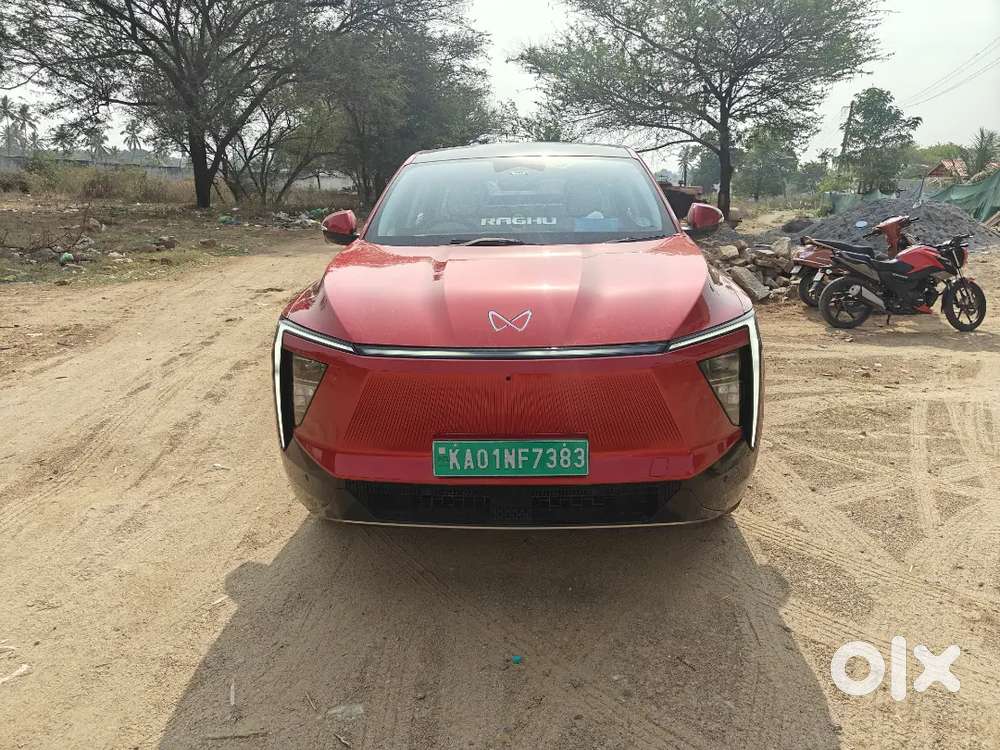 Mahindra Xev 9e 2025 Electric 8850 Km Driven