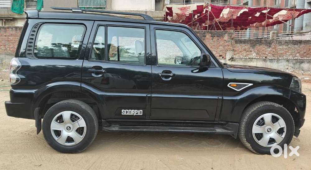 Mahindra Scorpio S6 Plus, 2017, Diesel