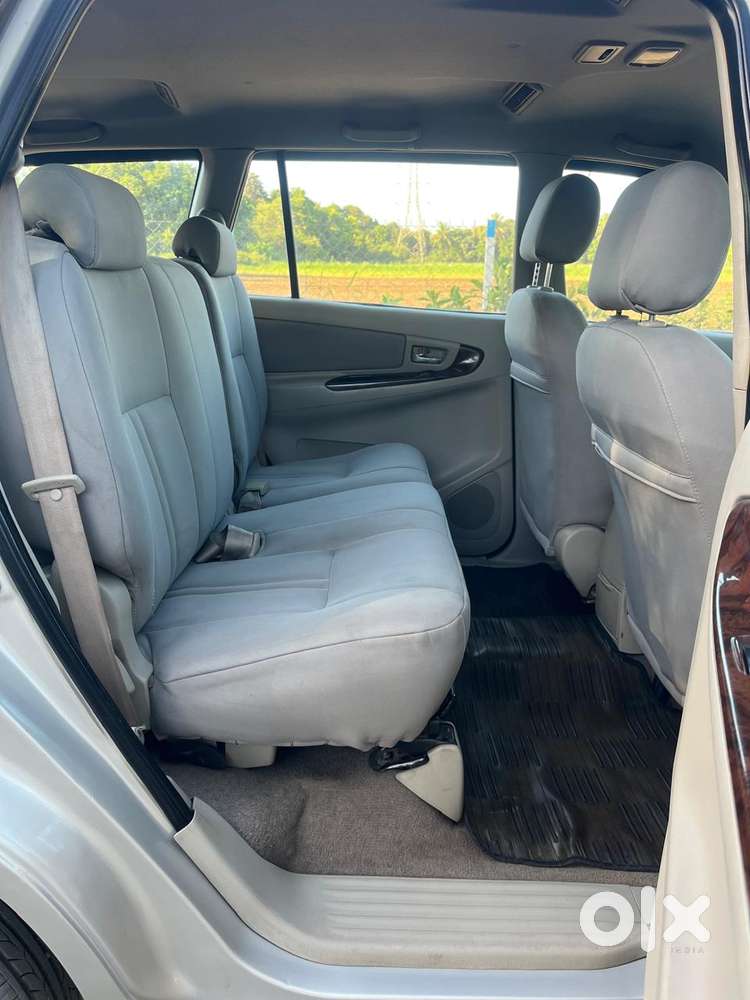 Toyota Innova 2012-2013 2.5 Vx (diesel) 8 Seater Bs Iv, 2012, Diesel