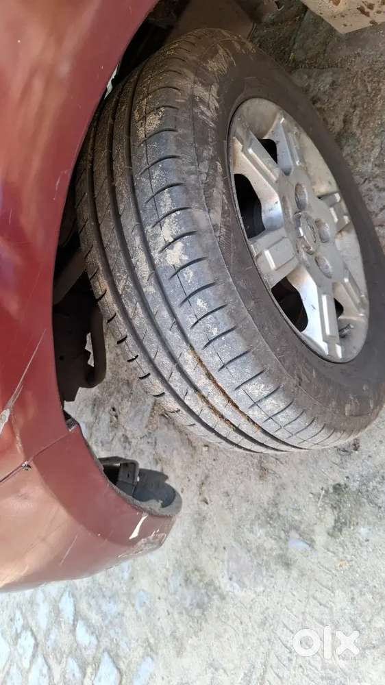 Mahindra Quanto C8 Top Model - Mint Condition - 21+ Mileage