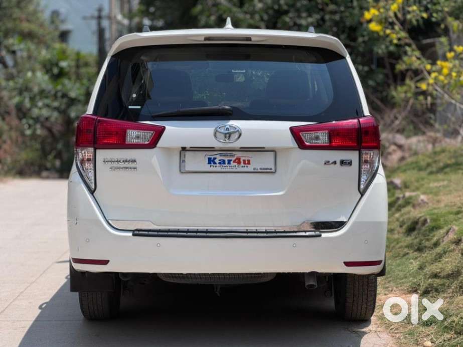 Toyota Innova Crysta 2.4 G Mt 7 Str, 2021, Diesel