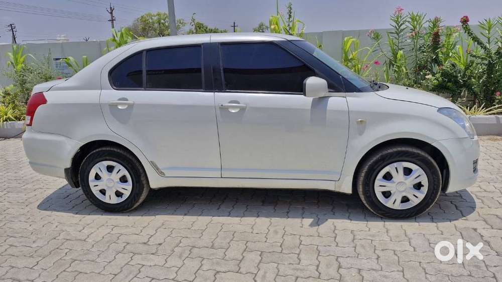 Maruti Suzuki Swift Dzire, 2010, Petrol