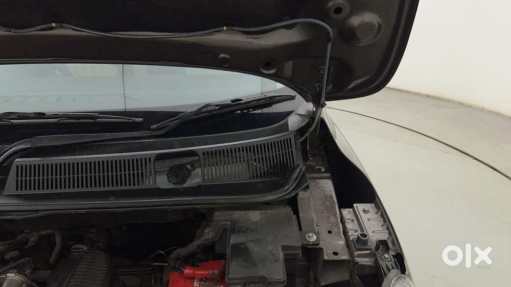 Renault Triber Rxz Easy-r Amt Dual Tone, 2023, Petrol