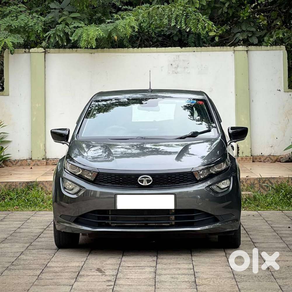 Tata Altroz Xz, 2022, Petrol