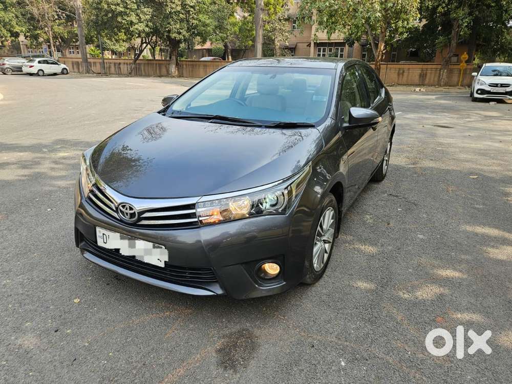Toyota Corolla Altis 1.8 Gl, 2015, Petrol