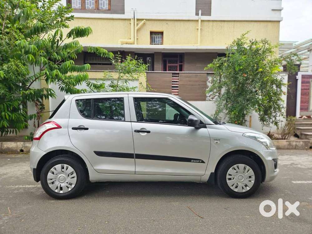 Maruti Suzuki Swift Lxi Option, 2015, Petrol