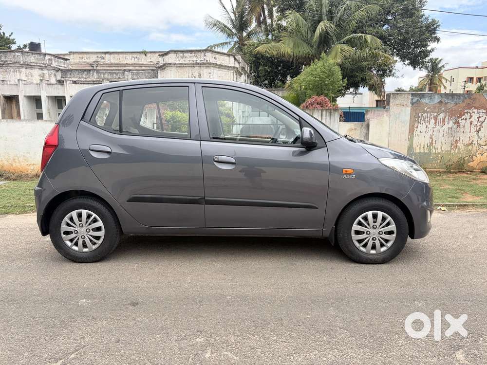 Hyundai I10 Sportz, 2015, Petrol