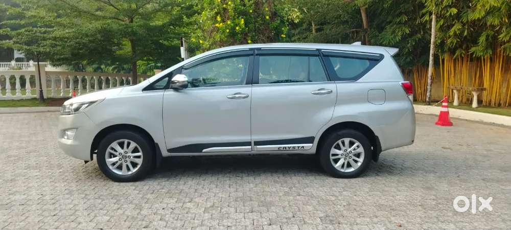 2016.model Crysta V. Full Option (re. Regn) Well Maintained Neat&clean