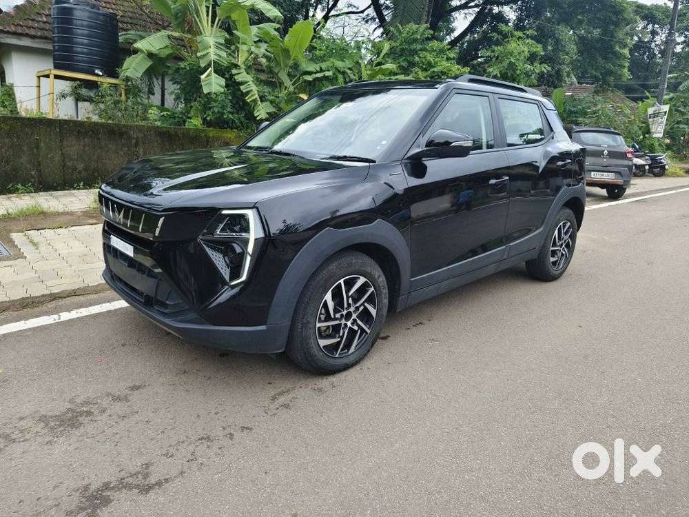 Mahindra Xuv 3xo Ax5 Pm At, 2024, Petrol