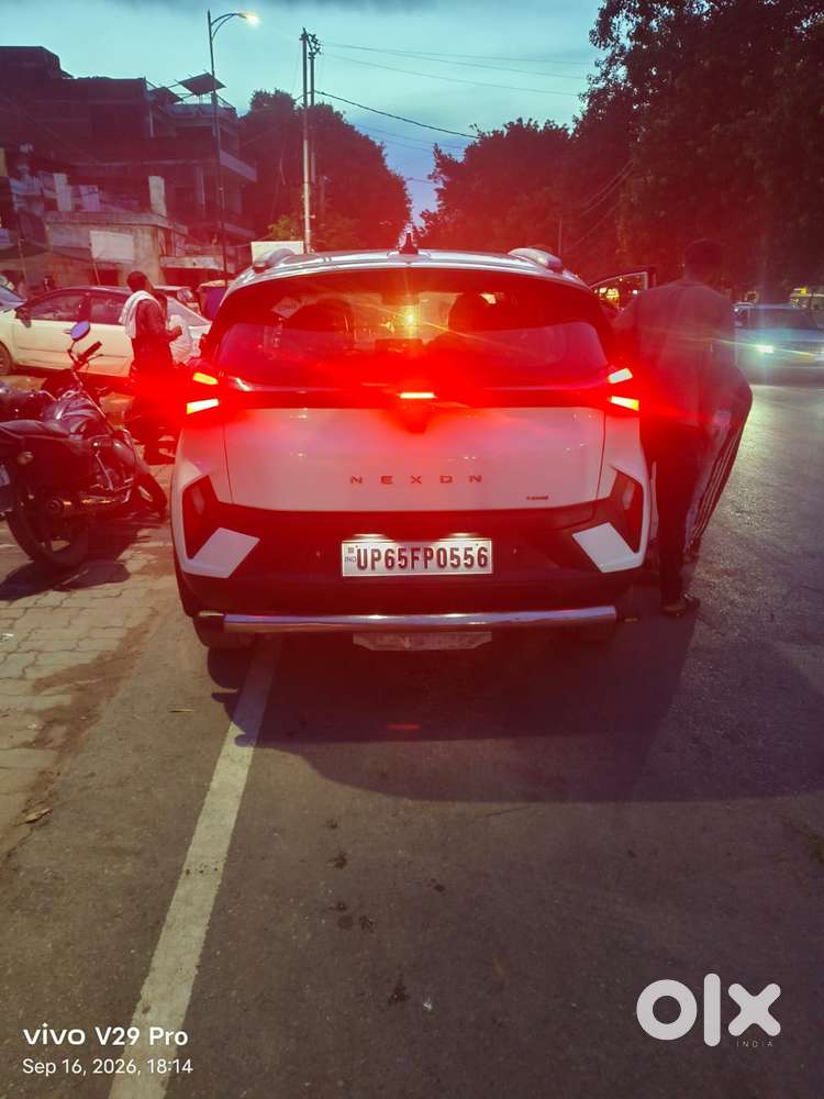 Tata Nexon Fearless Plus 1.2 Revotron Petrol 6 Mt, 2026, Petrol