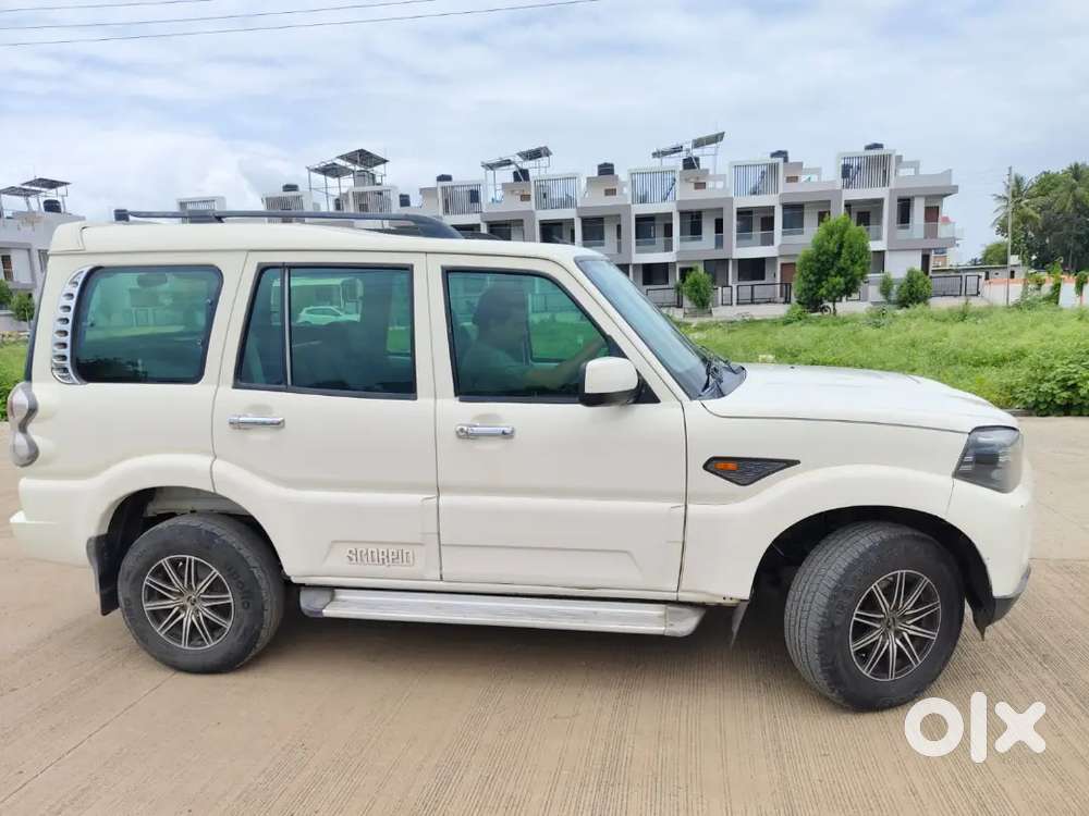 Mahindra Scorpio 2015