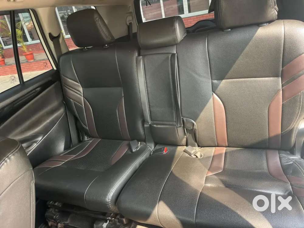 Innova Crysta 2.4 V 2021 Model