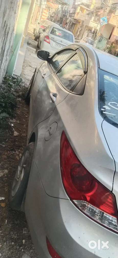 Hyundai Verna Diesel Manual 2012