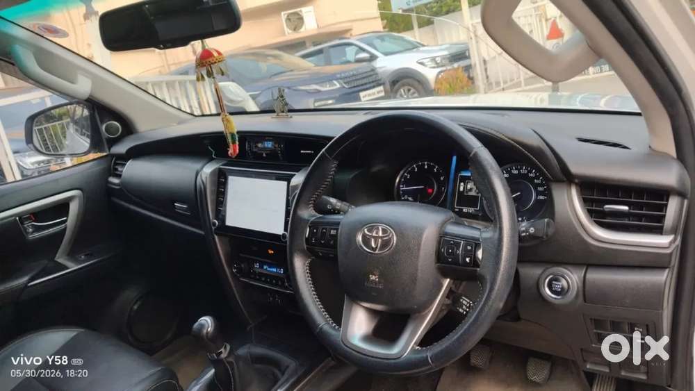 Toyota Fortuner, 2022, Petrol