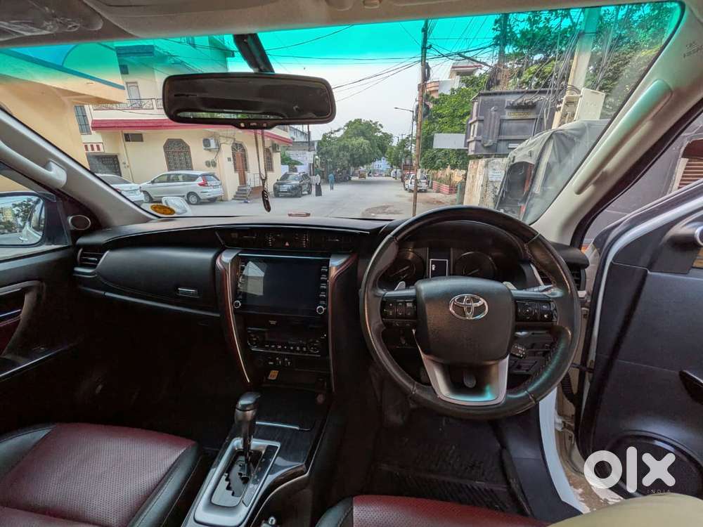 Toyota Fortuner Legender 4x4 At 2.8, 2023, Diesel