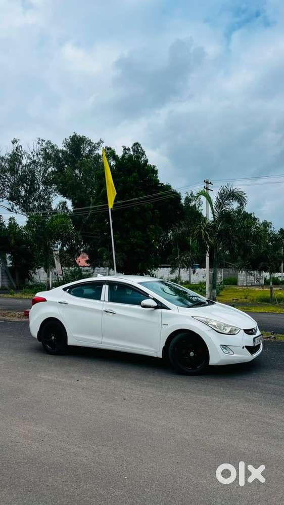 Hyundai New Elantra 2013