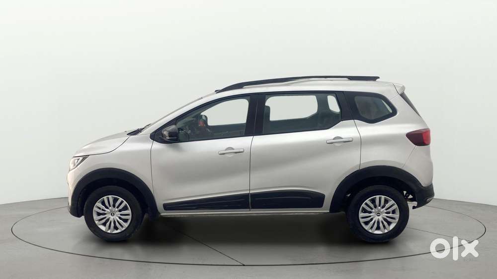 Renault Triber Rxt, 2022, Petrol