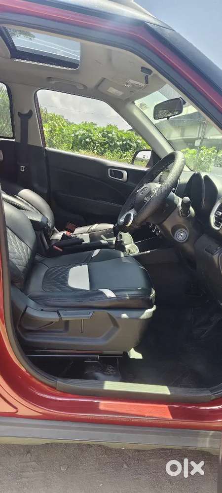 Hyundai Venue Petrol Mt 2019