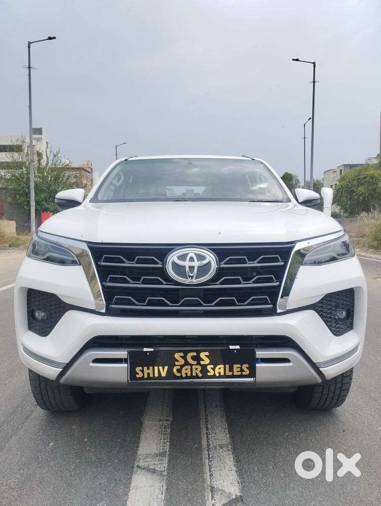 Toyota Fortuner 4x2 At 2.7 Petrol, 2026, Petrol