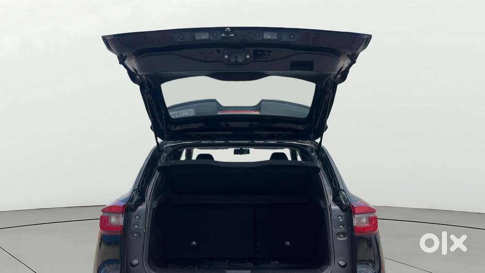 Nissan Magnite 1.0 Xv, 2022, Petrol