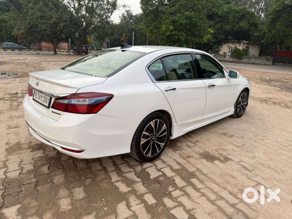 Honda Accord Hybrid Cvt, 2017, Petrol