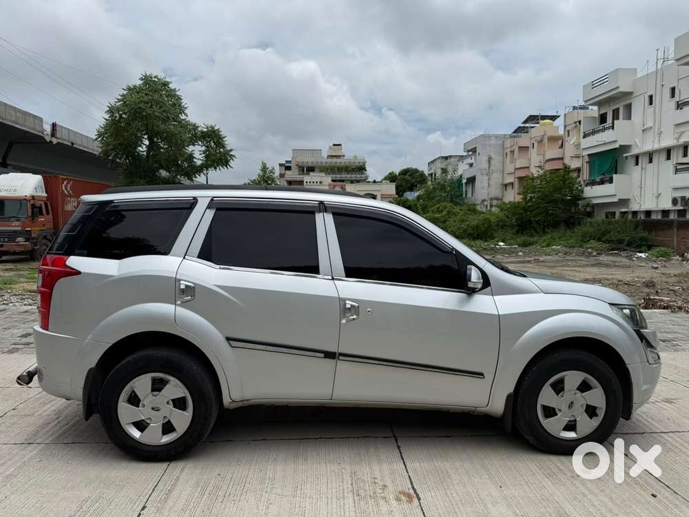 Mahindra Xuv500 W4, 2017, Petrol