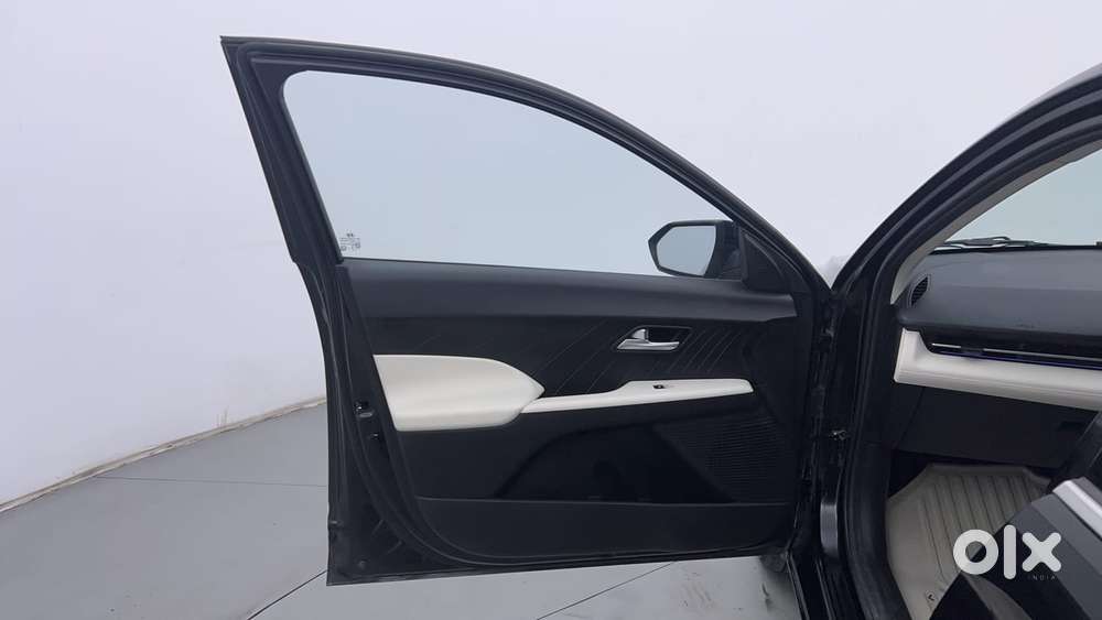 Hyundai Verna 1.5 Sx Petrol Mt, 2024, Petrol