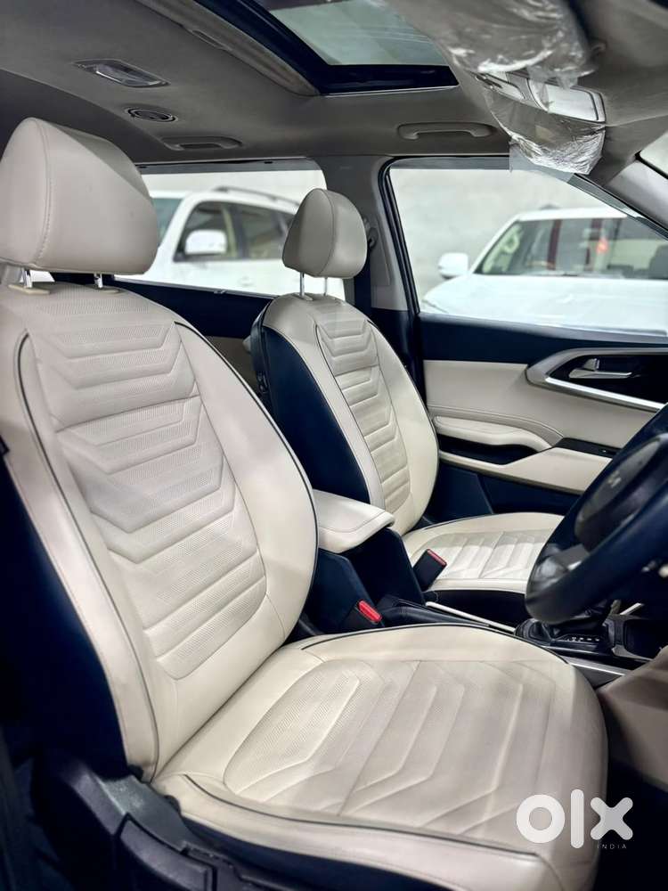 Kia Carens 1.4 Luxury Plus Dct 7 Str, 2023, Petrol