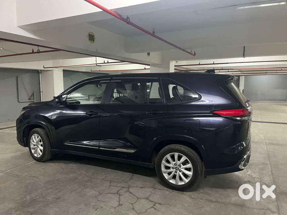 Toyota Innova Hycross 2.0 Vx (o) Hybrid 7 Str, 2025, Electric