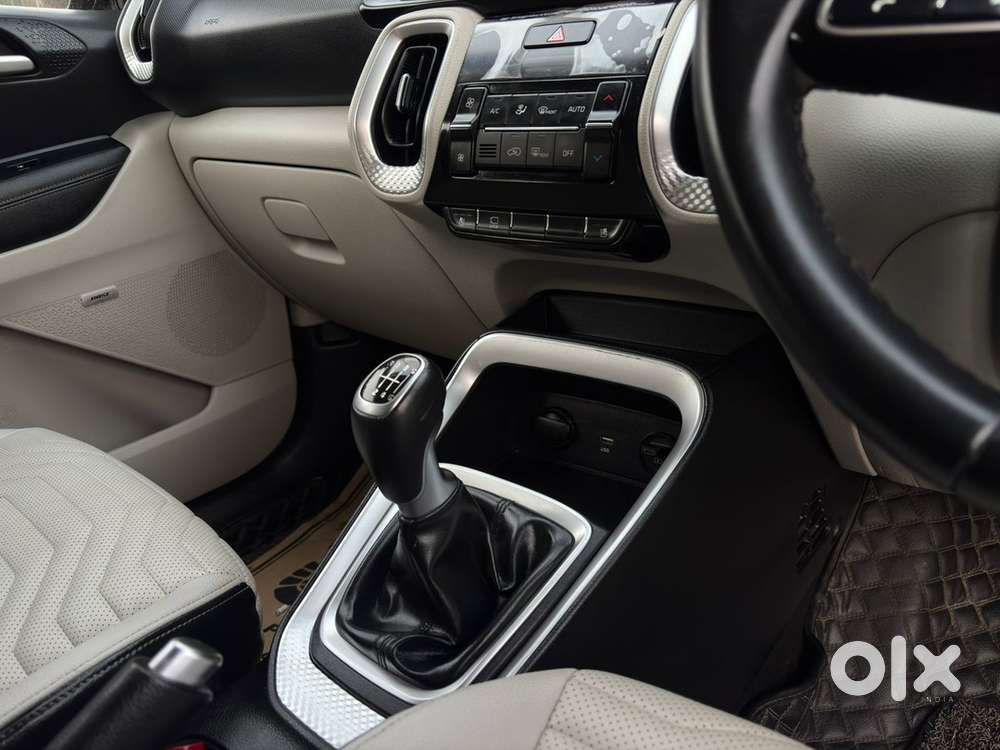 Kia Sonet Petrol 2022