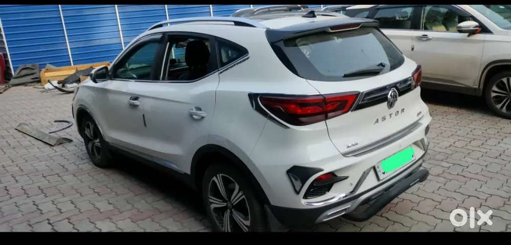 Mg Astor Savy Cvt Automatic Sangaria Red