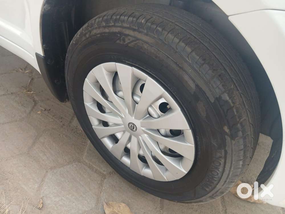 Maruti Suzuki Swift Dzire 1.2 Vxi Bsiv, 2010, Petrol