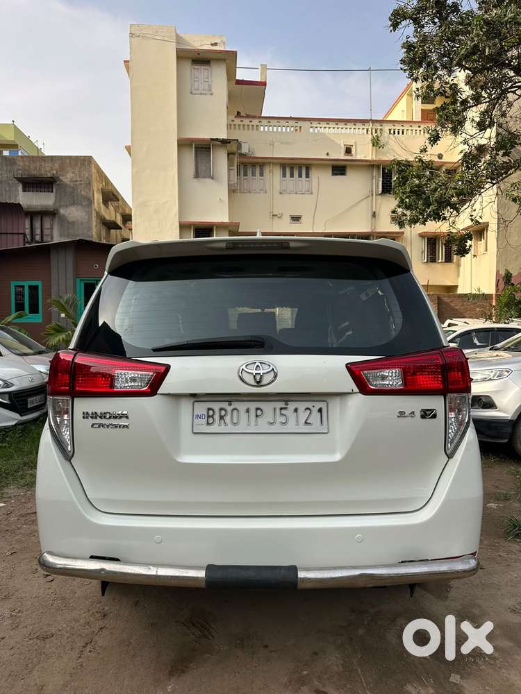 Toyota Innova Crysta 2.4 V 7 Str, 2018, Petrol