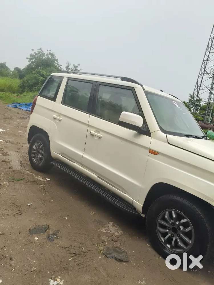 Mahindra Tuv 300 2017 Diesel 100000 Km Driven